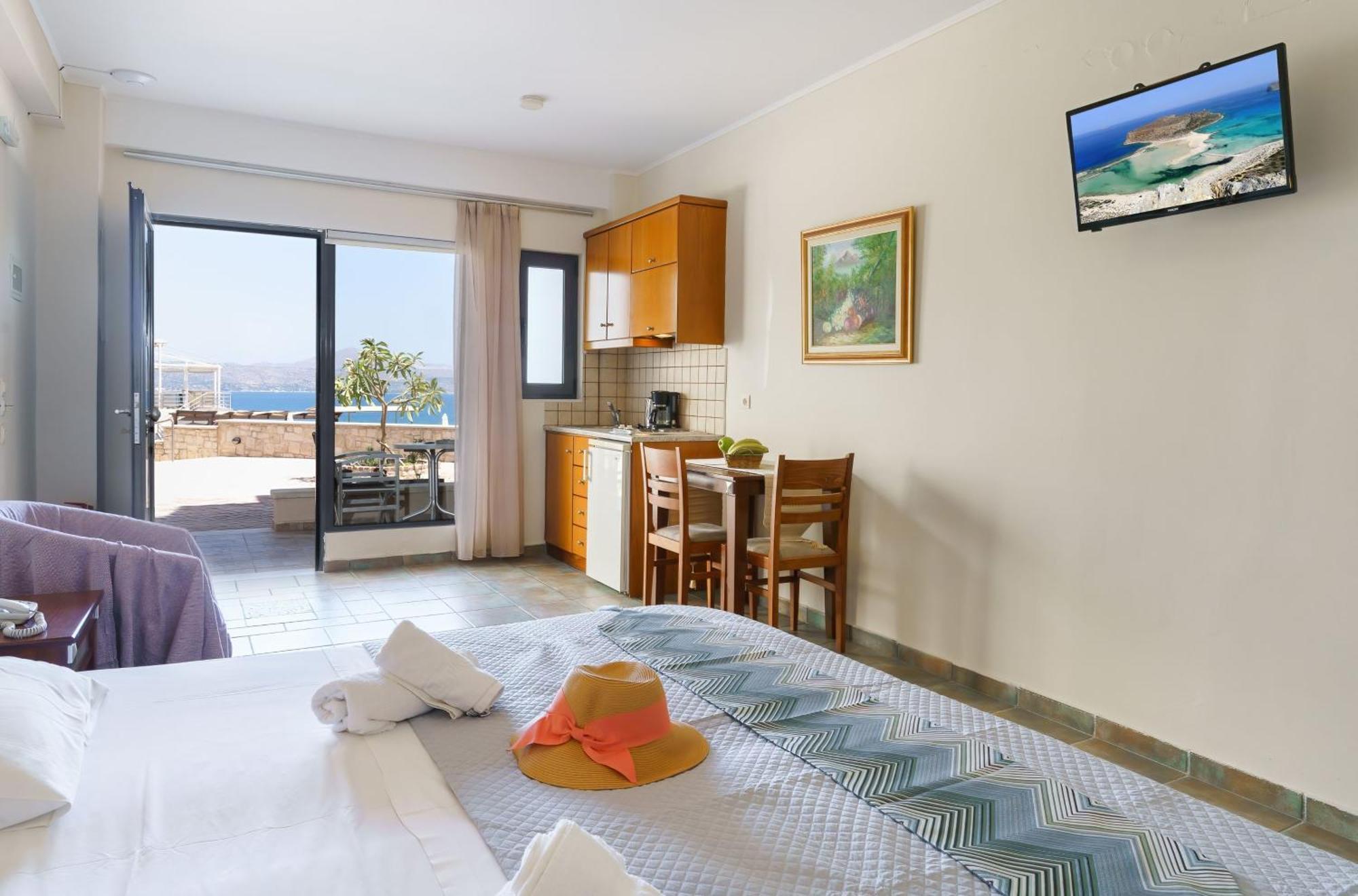 Sunrise Suites & Apartments Kalyves Pokoj fotografie